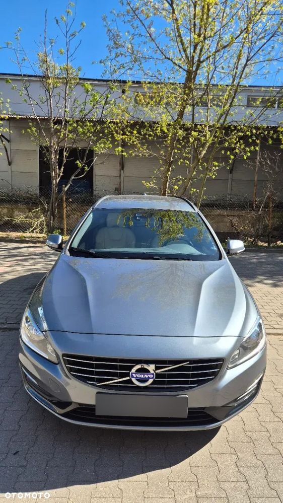 Volvo V60 T3 Drive-E Dynamic Edition (Momentum) - 6