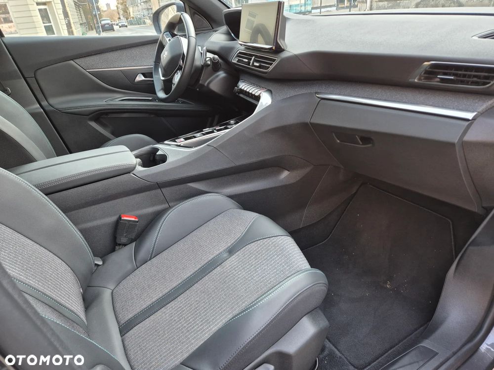 Peugeot 3008 1.2 PureTech Allure Pack S&S EAT8 - 13