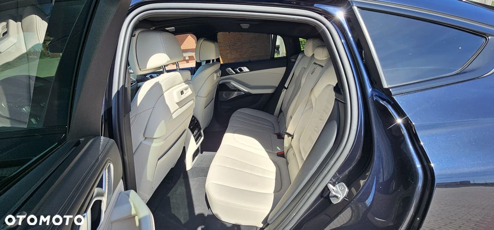 BMW X6 - 30