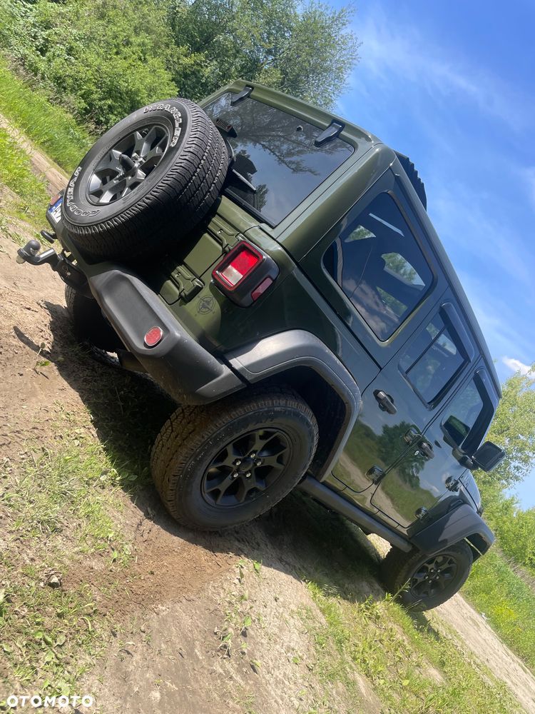 Jeep Wrangler - 10
