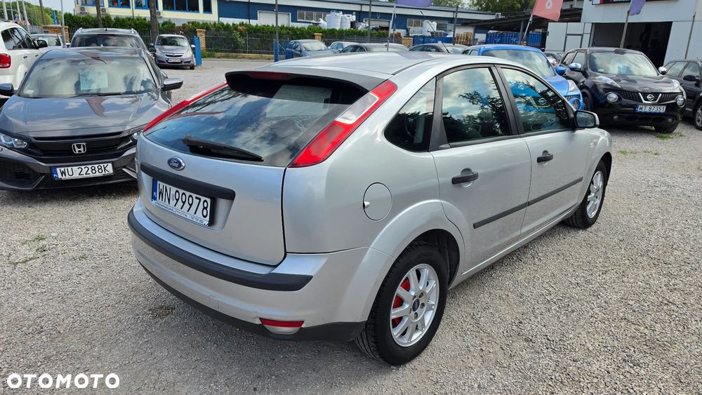 Ford Focus 1.8 Trend - 3