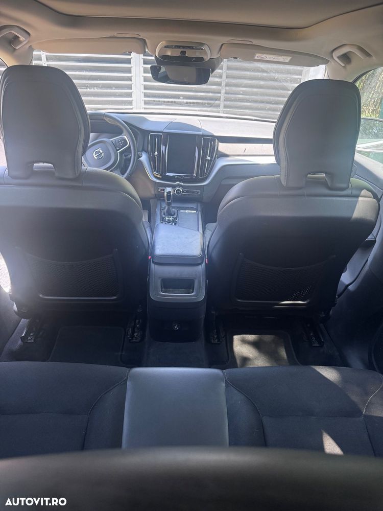 Volvo XC 60 D3 Momentum - 8