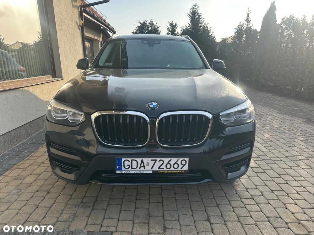 BMW X3 sDrive18d - 21