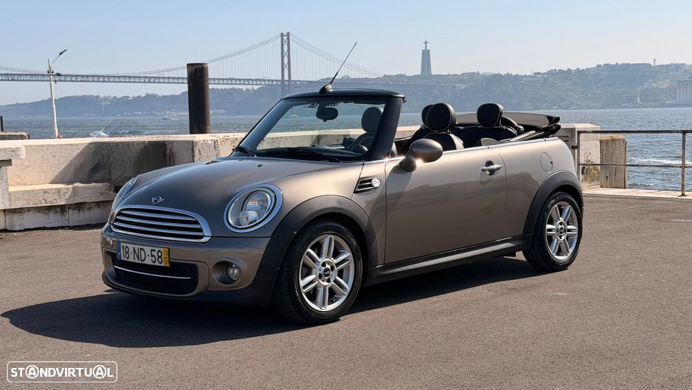 MINI Cabrio - 1