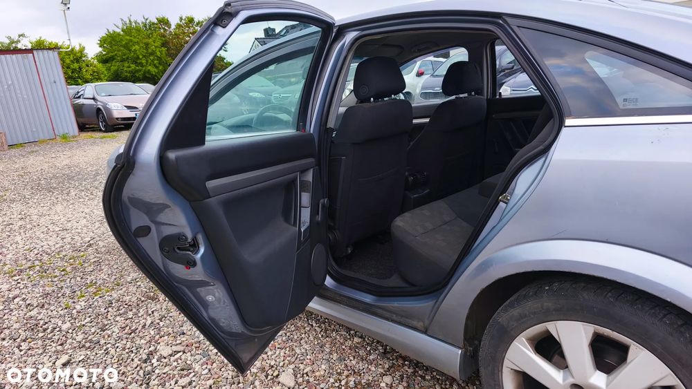 Opel Vectra 1.9 CDTI - 26