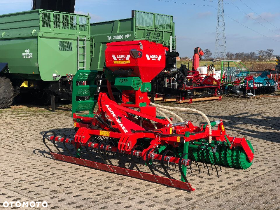 Agro-Masz GRAAS 300 + SP 200 - 3