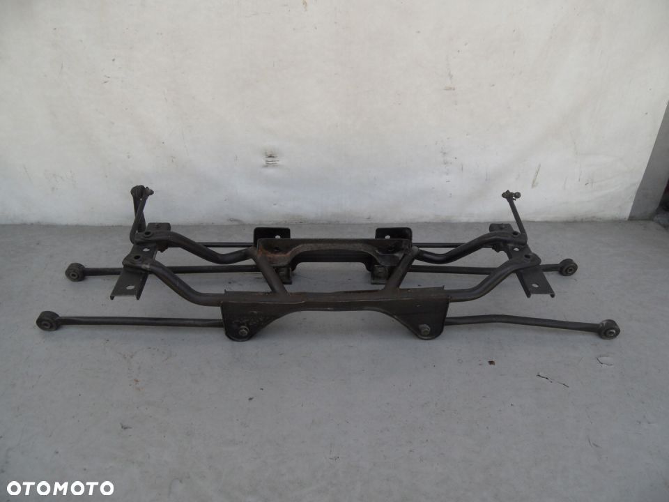 BELKA TYŁ SANKI TYLNE MOST ALFA ROMEO CROSSWAGON - 1