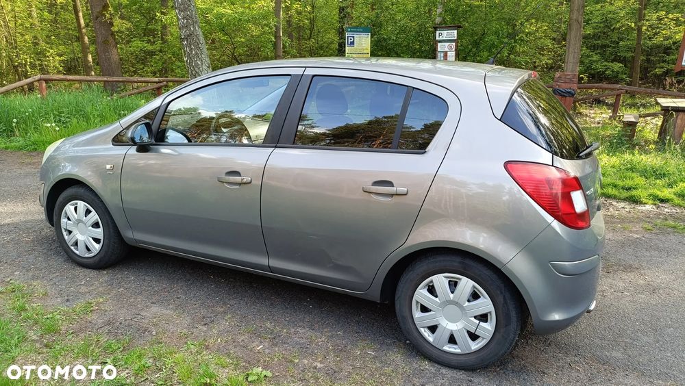 Opel Corsa 1.2 16V Enjoy - 3