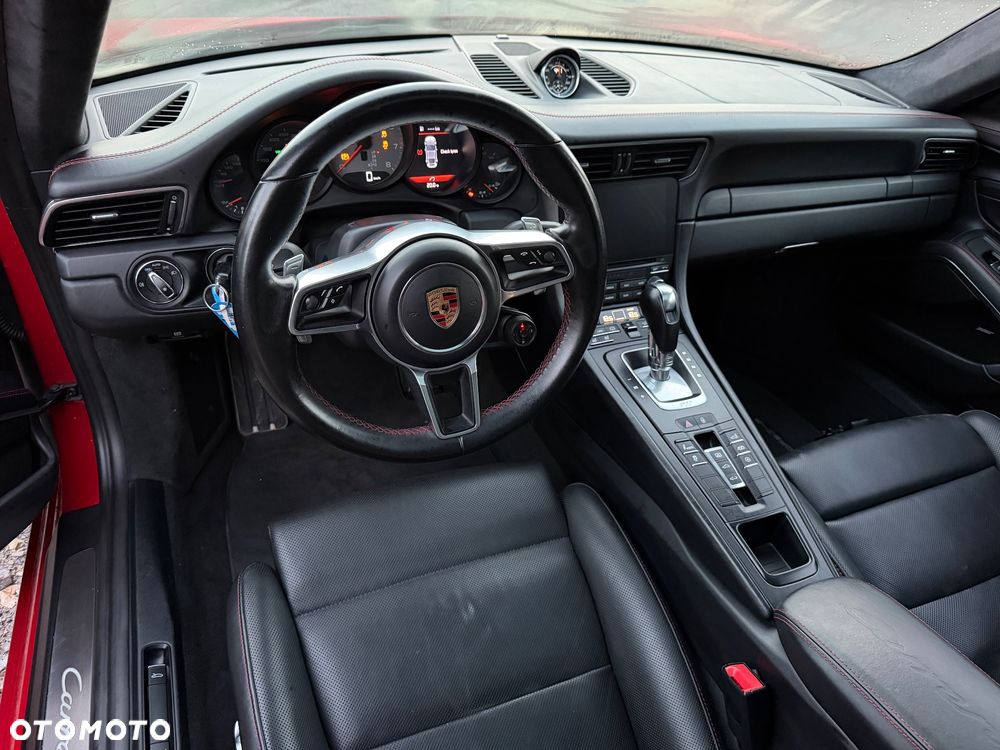 Porsche 911 Carrera 4S PDK - 19
