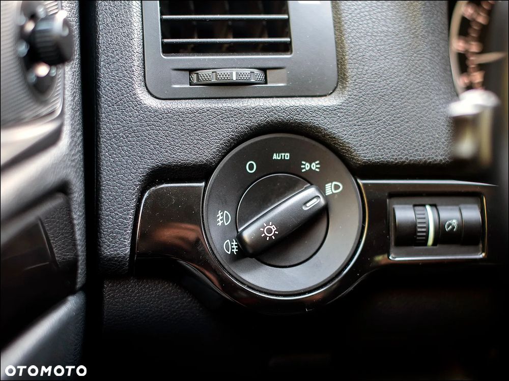 Skoda Octavia 2.0 TDI DPF Laurin & Klement - 30