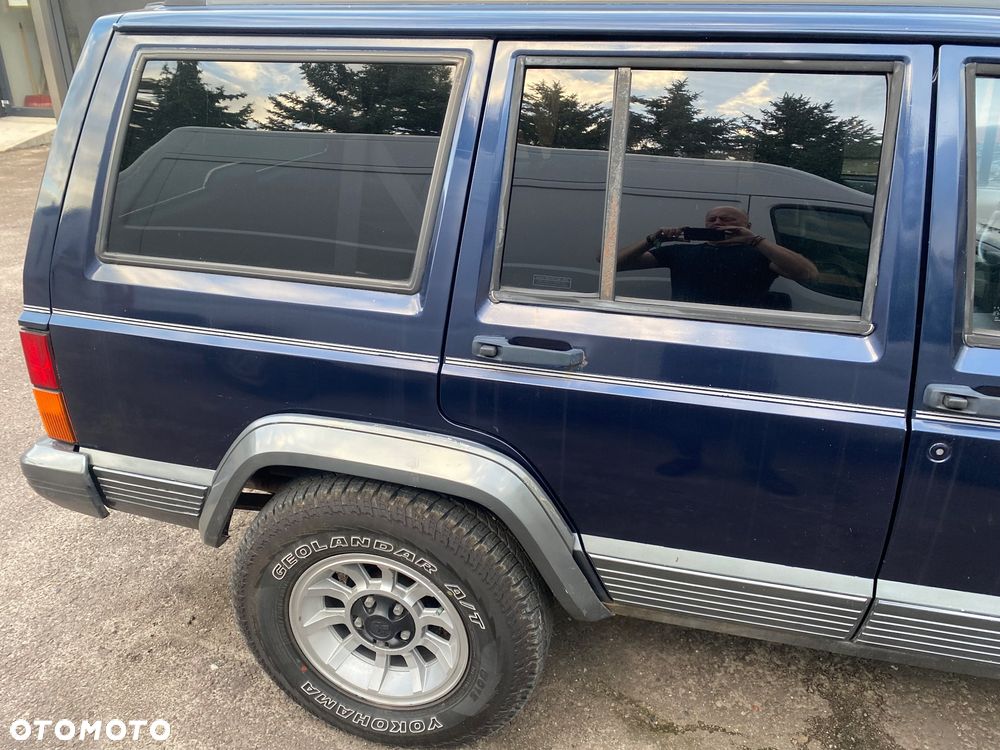 Jeep Cherokee 4.0 - 18