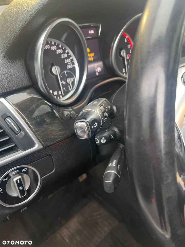 Mercedes-Benz ML 350 BlueTEC 4-Matic - 14