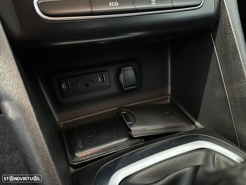 Renault Mégane 1.5 Blue dCi Limited - 19