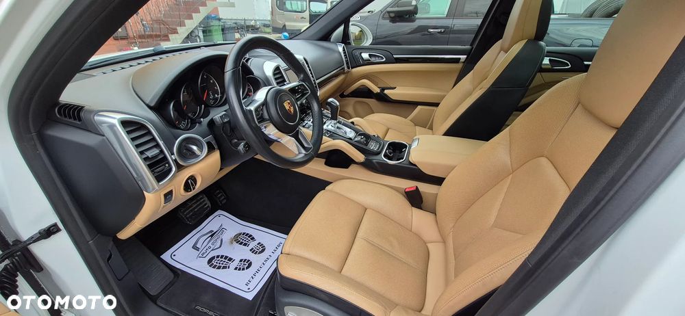 Porsche Cayenne Standard - 7