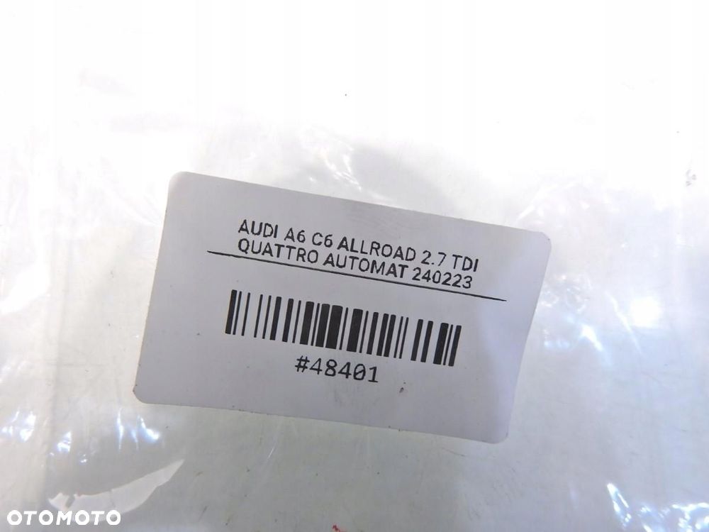 ŚLIZG MOCOWANIE LAMPY PRAWY TYŁ AUDI A6 C6 ALLROAD 4F9945068 - 4