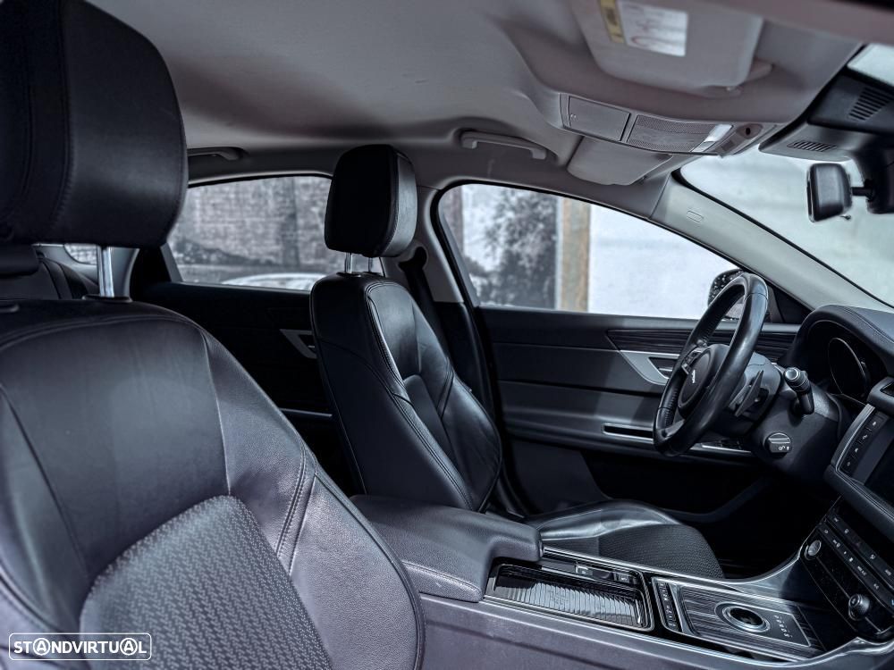 Jaguar XF 3.0 TDV6 Prestige Aut. - 3