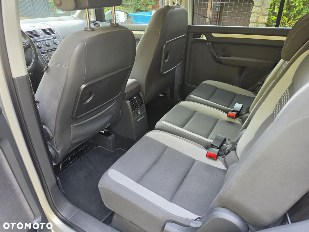Volkswagen Touran 2.0 TDI DPF BlueMotion Technology Life - 6