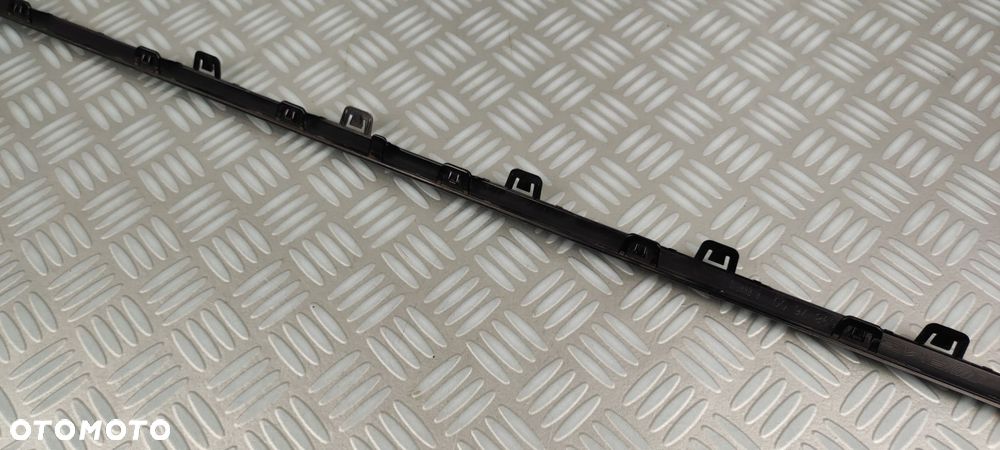 2146987600 listwa ozdobna progu prawego MERCEDES W214 E KLASA AMG - 11