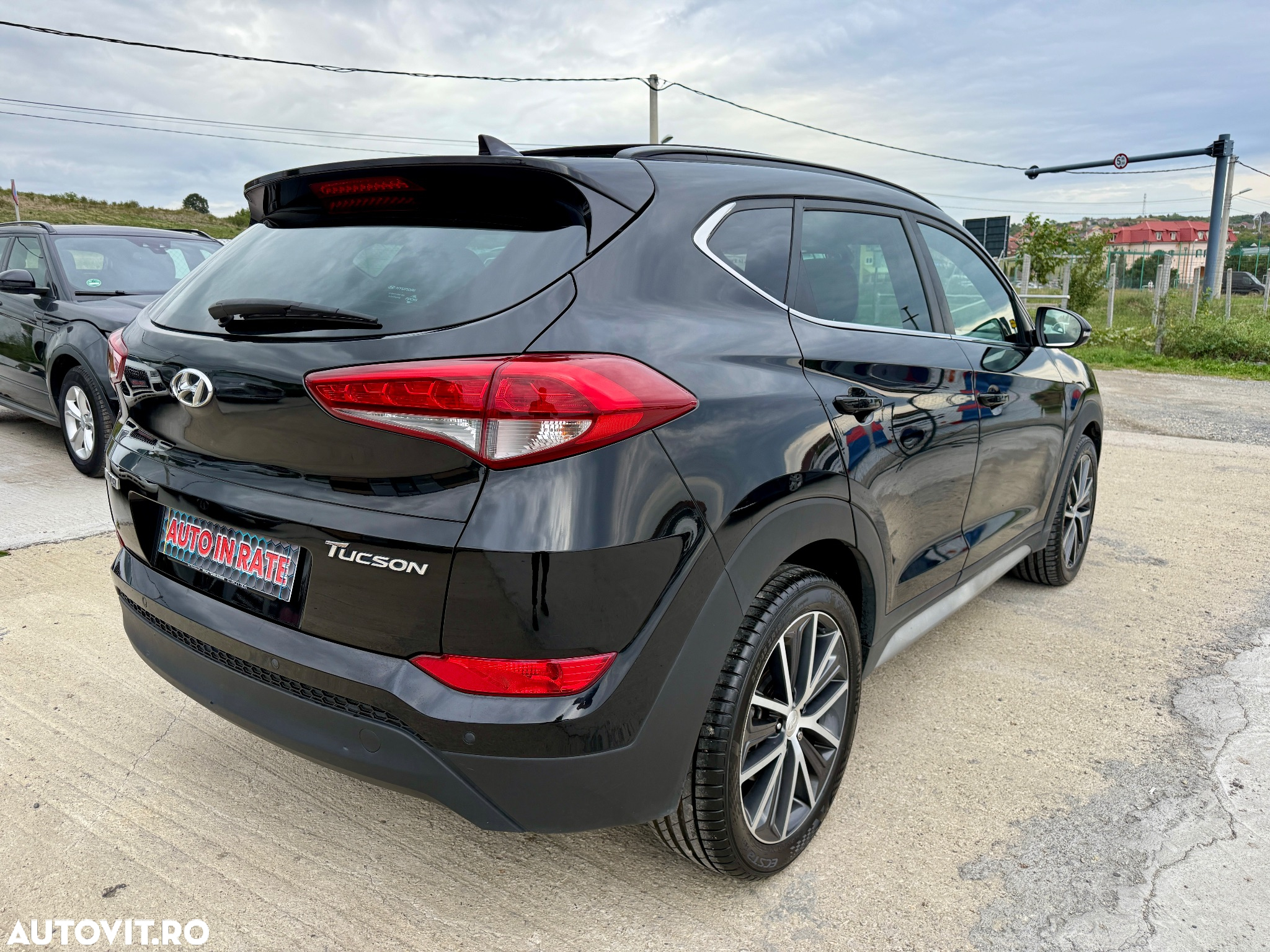 Hyundai Tucson blue 1.7 CRDi 2WD DCT Style - 4