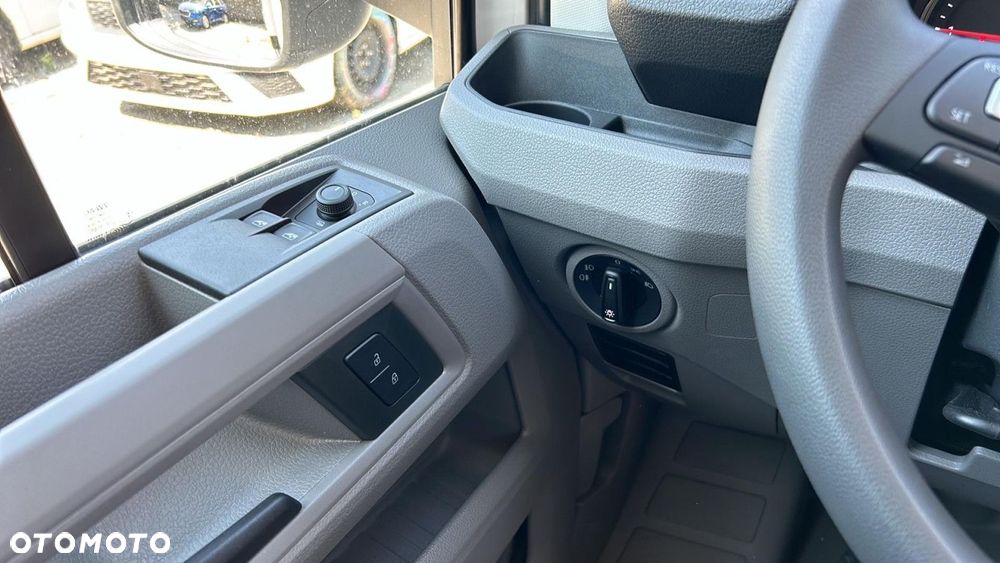 Volkswagen Crafter IZOTERMA, Poj. Kabina na bliźniaku DMC=3.5t, 2.0BiTDI 163KM - 17