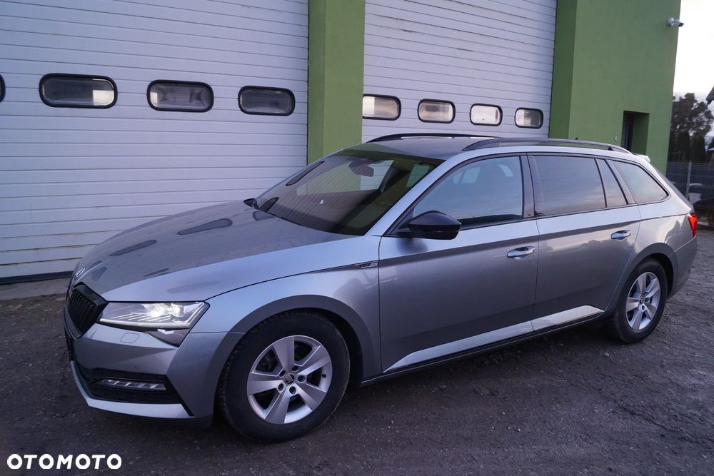 Skoda Superb 2.0 TDI DSG Sportline - 3
