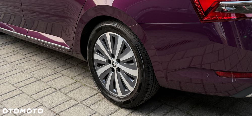 Skoda Superb 2.0 TDI SCR L&K DSG - 38