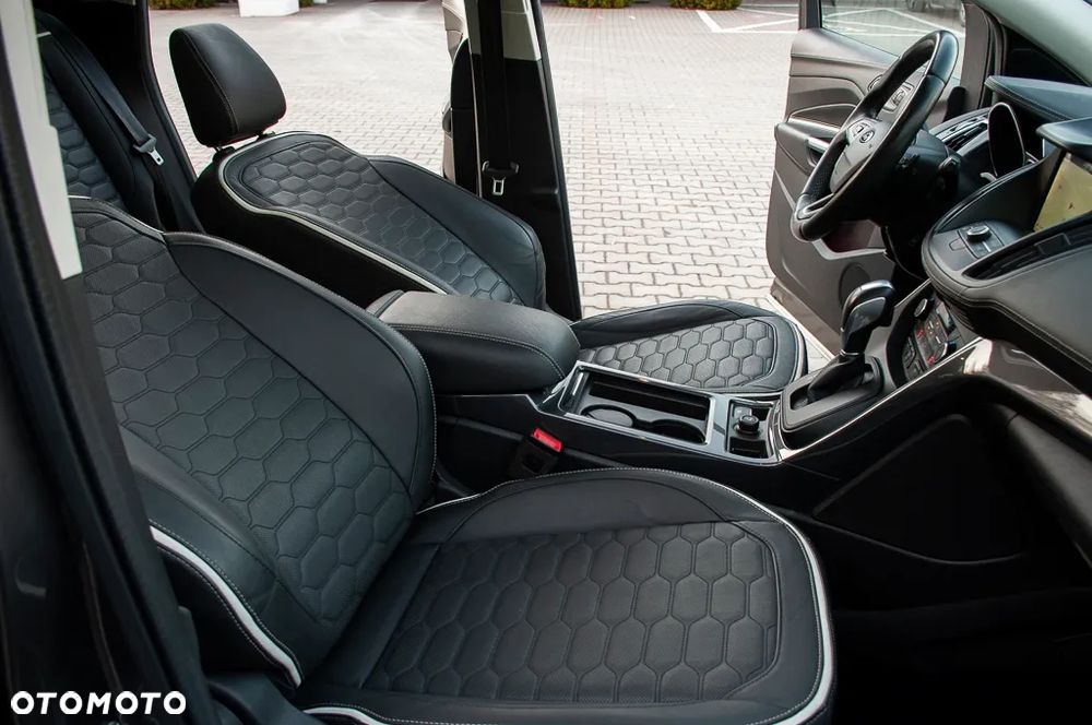 Ford Kuga 2.0 EcoBoost 4x4 ST-Line - 19