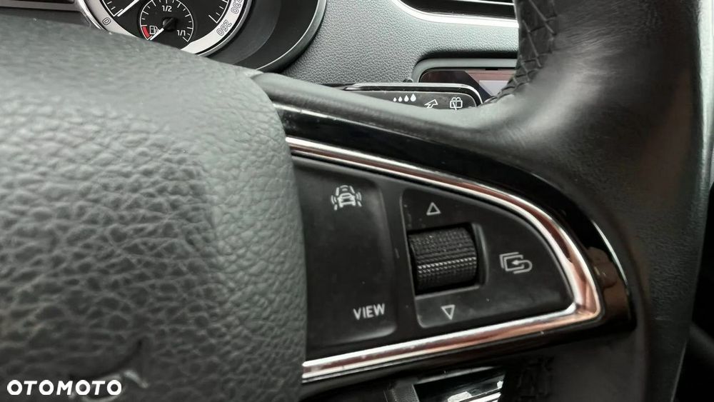 Skoda Octavia Scout 2.0 TDI 4x4 DSG - 21