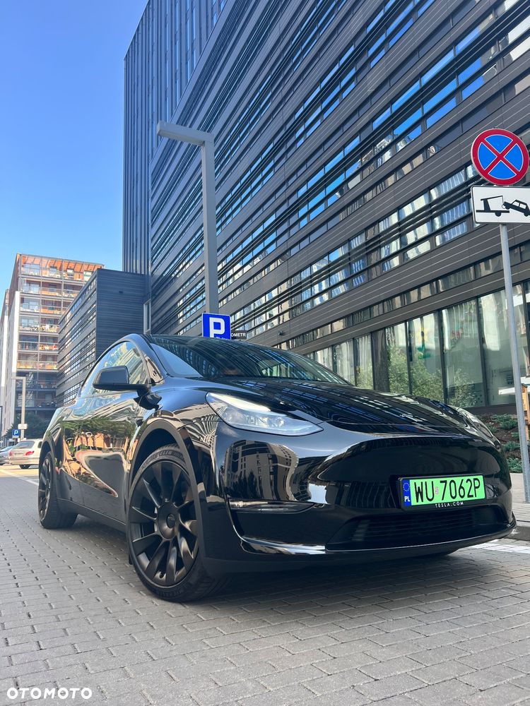 Tesla Y Long Range AWD - 1