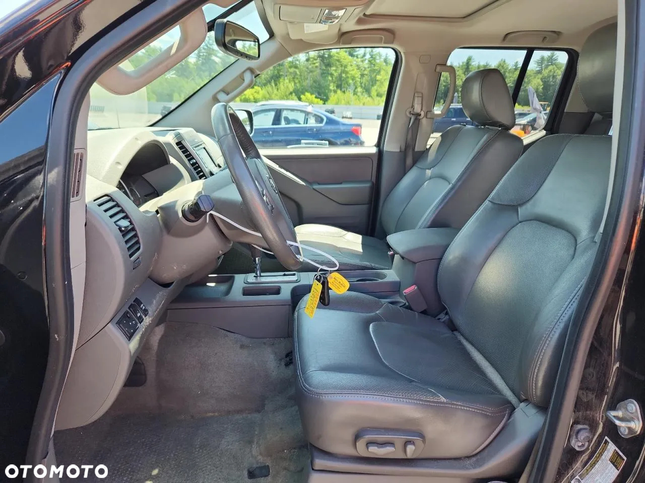 Nissan Frontier 4.0 V6 LE Crew Cab - 7