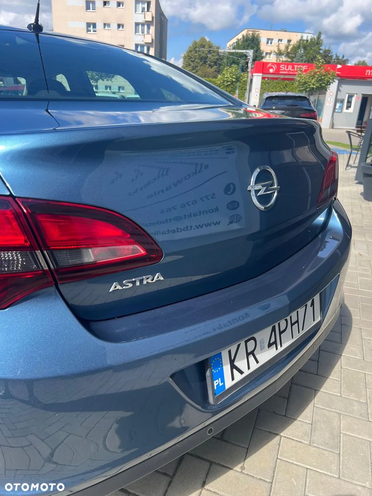 Opel Astra 1.6 Business - 9