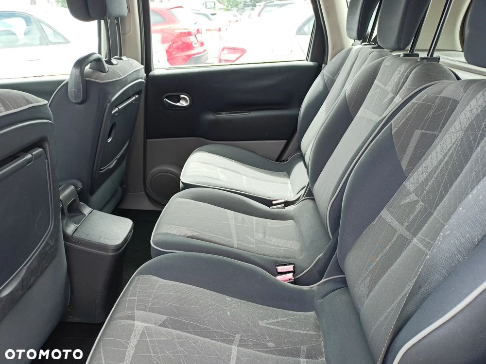Renault Scenic - 13