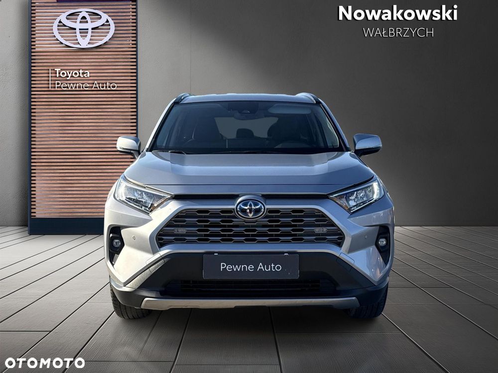 Toyota RAV4 - 8