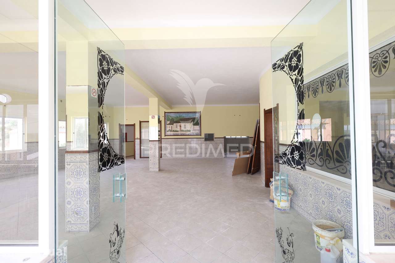 Espaço Comercial à Venda em Alferrarede - Abrantes - Grande imagem: 4/33
