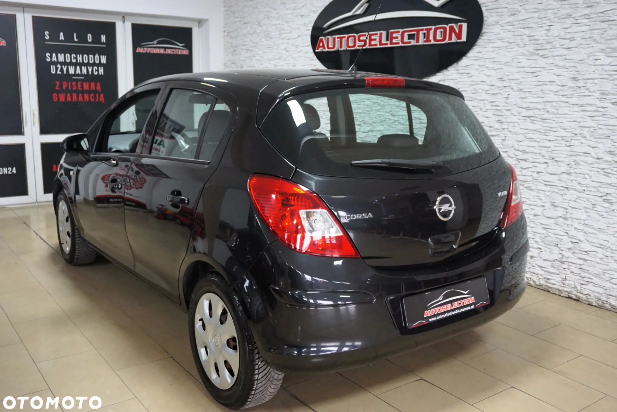 Opel Corsa 1.2 16V Cosmo S&S - 9