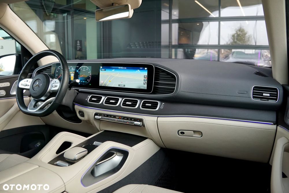Mercedes-Benz GLS - 30