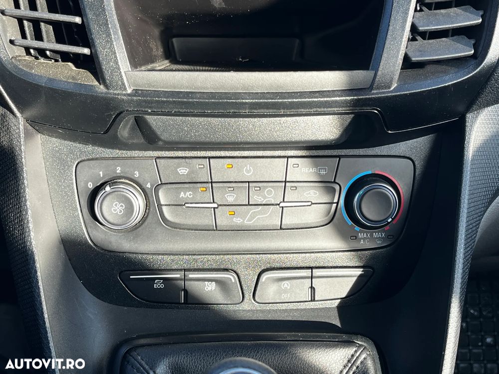Ford Transit Connect - 21