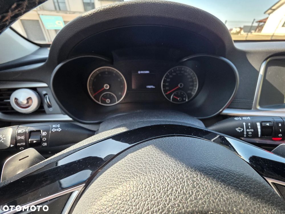 Kia Optima 1.6 T-GDI M DCT - 11