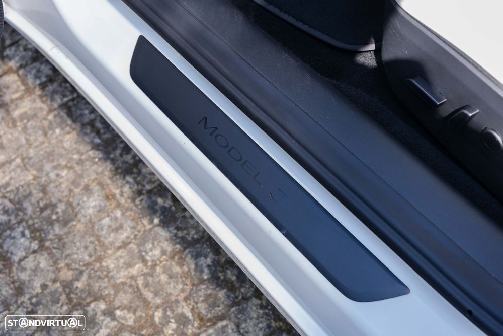 Tesla Model 3 Long Range Tração Integral - 17
