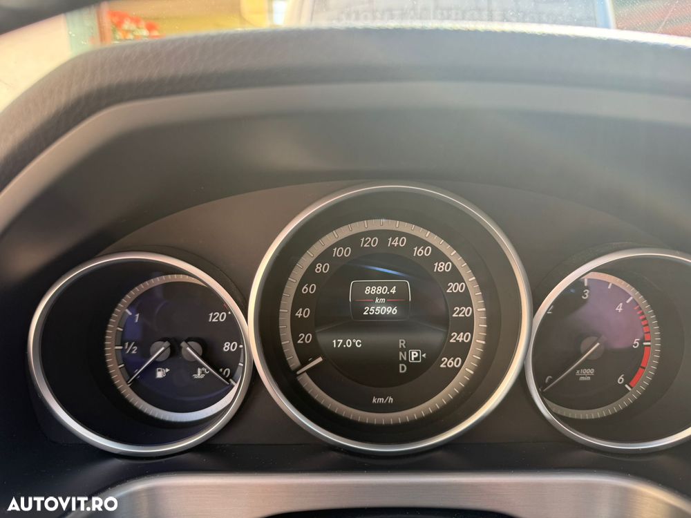 Mercedes-Benz E 220 BlueTEC BlueEFFICIENCY 7G-TRONIC Edition - 11