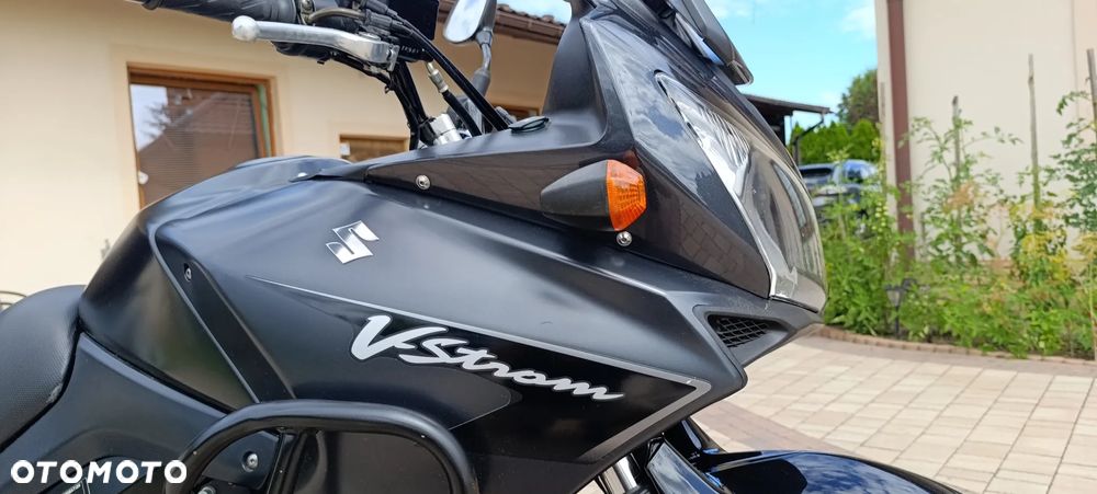 Suzuki V-STROM - 30