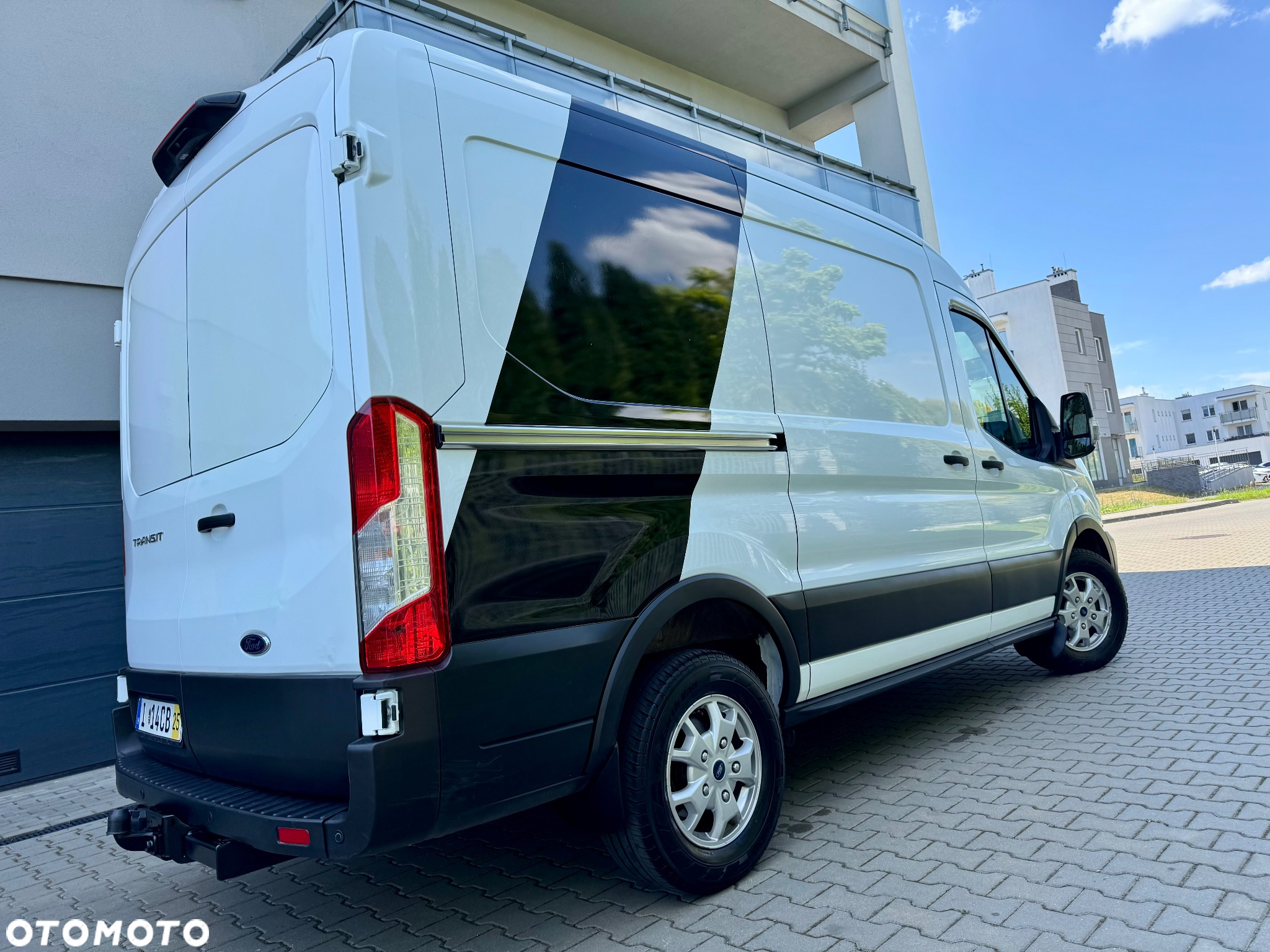 Ford TRANSIT AWD 4X4 podwójne drzwi / drzwi tylne 180 Faktura VAT 23% Kamera Monitor 170KM klimatyzacja podgrzewane siedzenia czujniki 3 osobowy faktura VAT23% serwis zadbany BOGATA OPCJA L2H2 wysoki napęd na cztery koła - 12