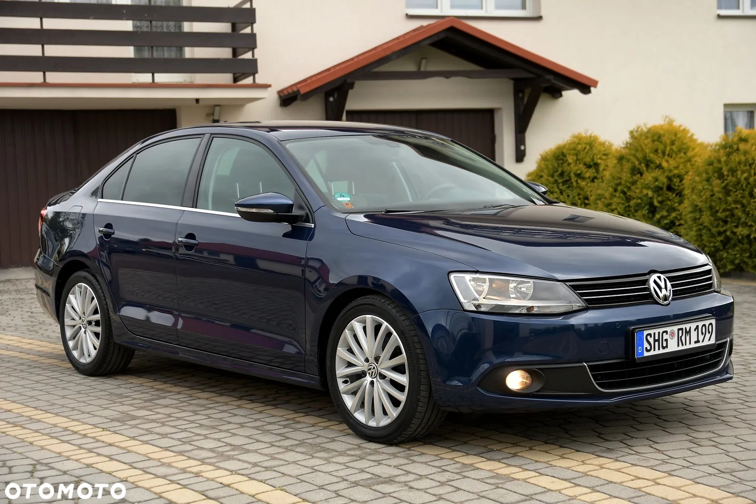 Volkswagen Jetta - 2
