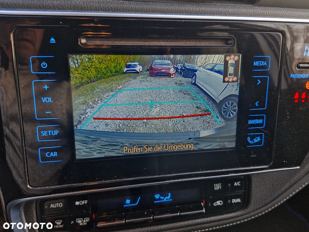 Toyota Auris 1.8 VVT-i Automatik Executive - 12