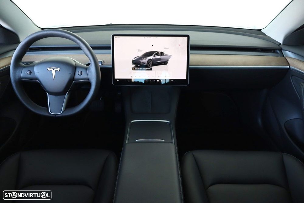 Tesla Model 3 - 23