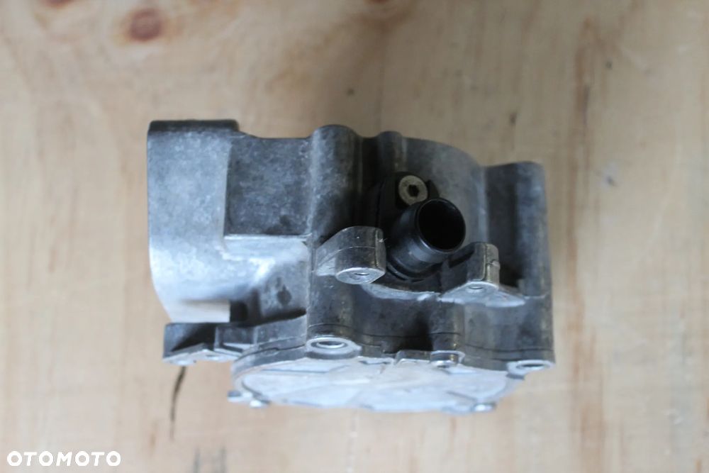 POMPA VACUM VW GOLF VII R AUDI S3 2.0 TSI 06L145100L 2019 - 3