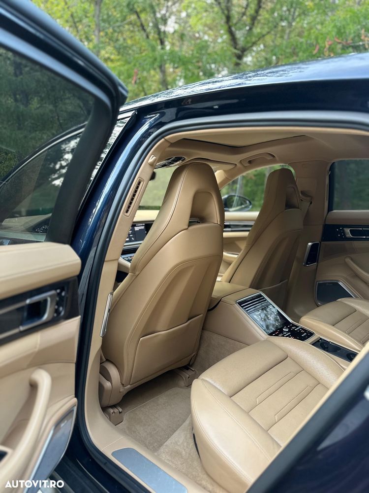 Porsche Panamera 4S - 17