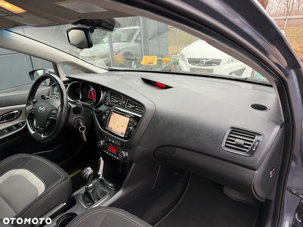 Kia Ceed 1.6 GDI ISG Spirit - 28