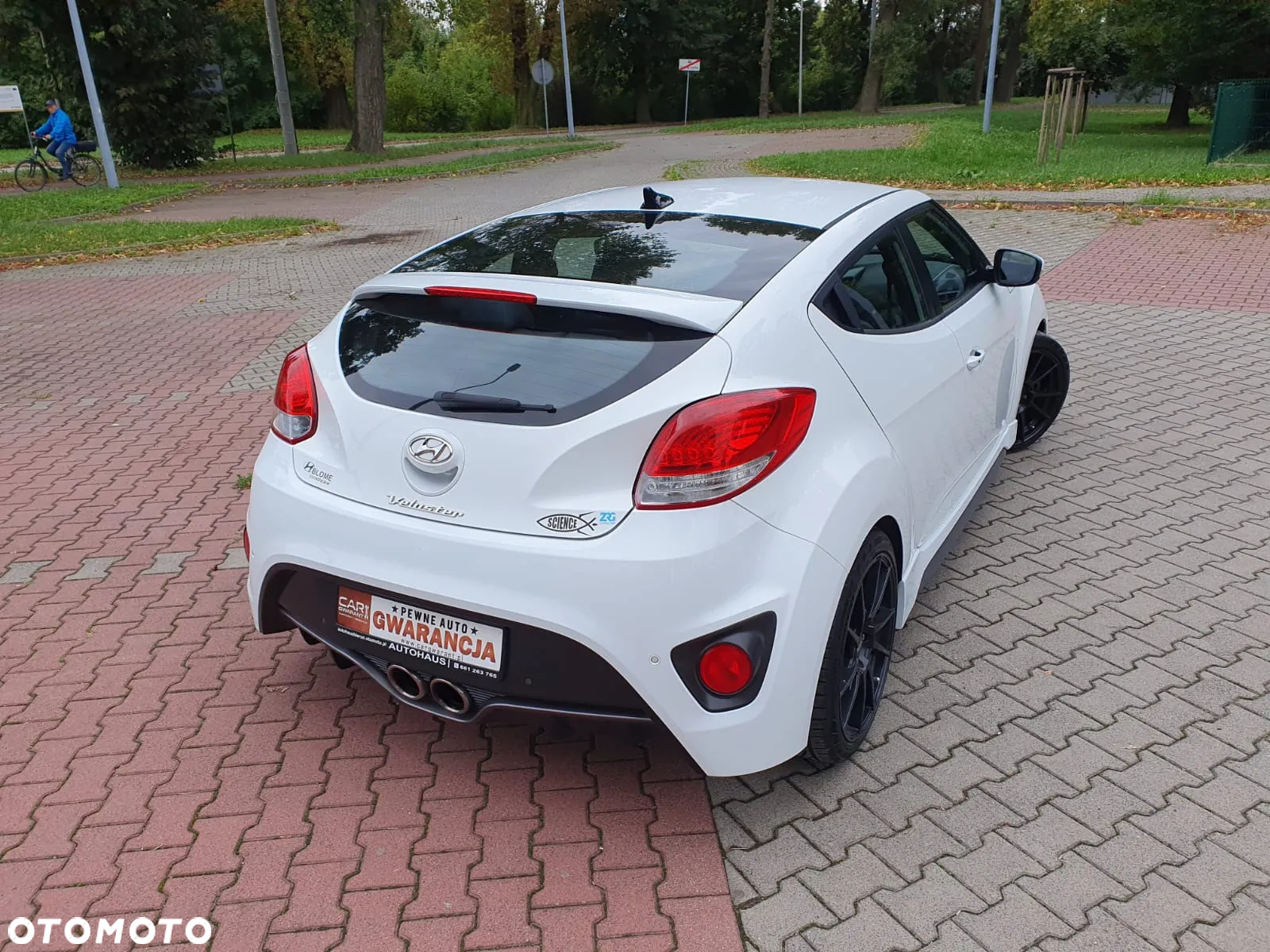 Hyundai Veloster 1.6 Turbo Premium - 38