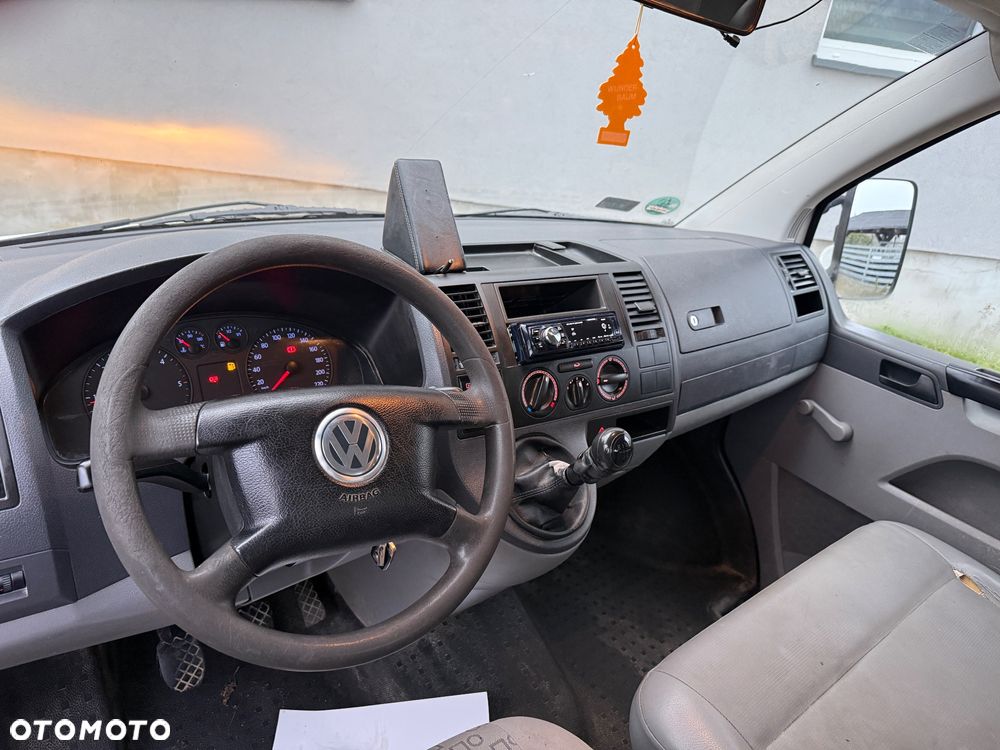 Volkswagen Transporter - 9